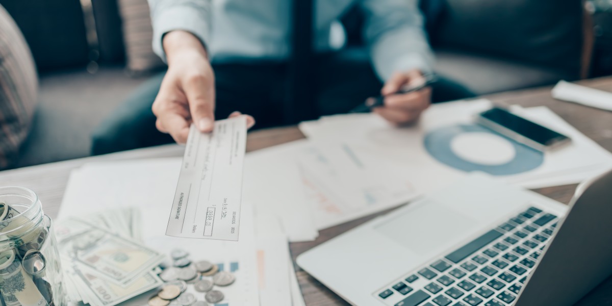 How to Make Competitive Medical Sales Compensation Packages